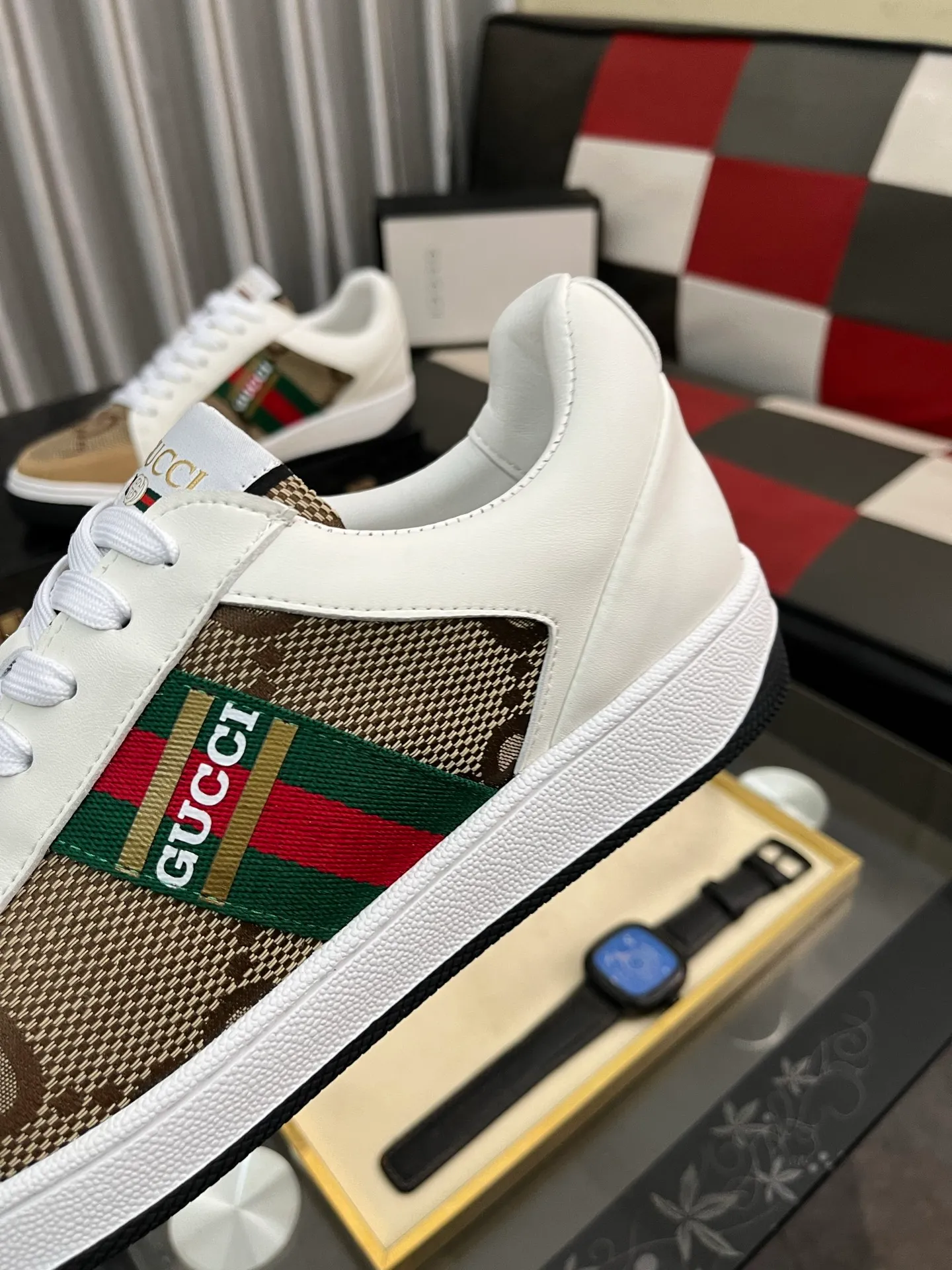 Men's Men's Shoes 💰400⌚️⌚️【GUCCI】Gucci men's latest white shoe series casual shoes! The official website is built 1:1. Upper: Made of imported cowhide, with electric embroidery ➕Inner lining: Made of high-quality first-layer pigskin, soft and comfortable. Picky material selection and exquisite workmanship give you the best enjoyment. Size: 38-444️⃣Colors available